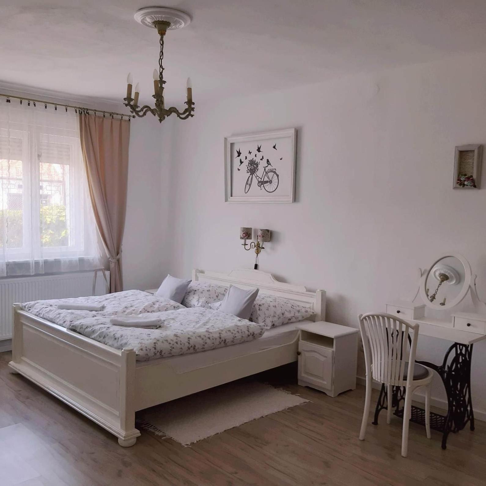 Edina Vintage Vendégház Mosonmagyaróvár Exterior foto
